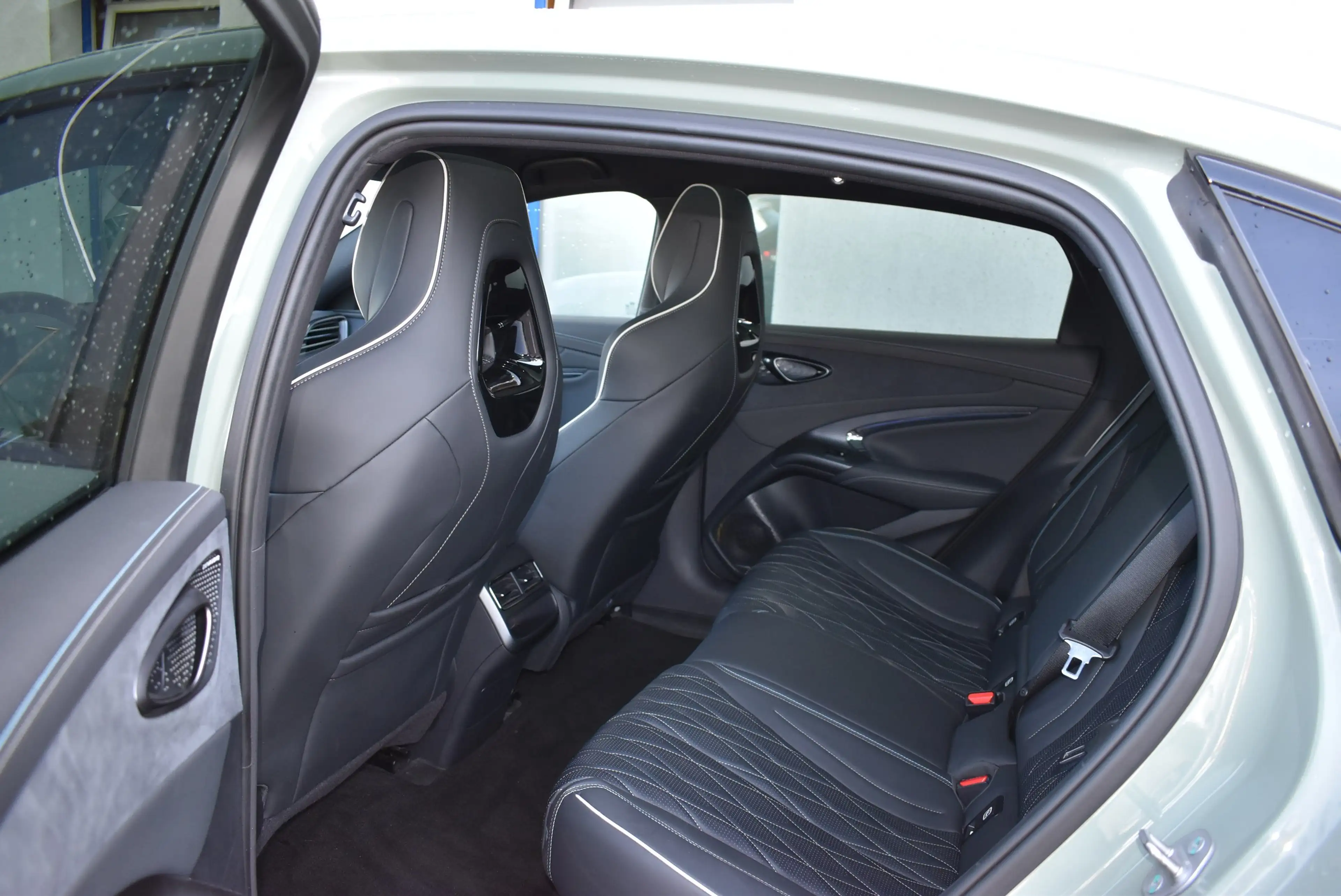 BYD Seal 230 kW RWD Design — photo 6