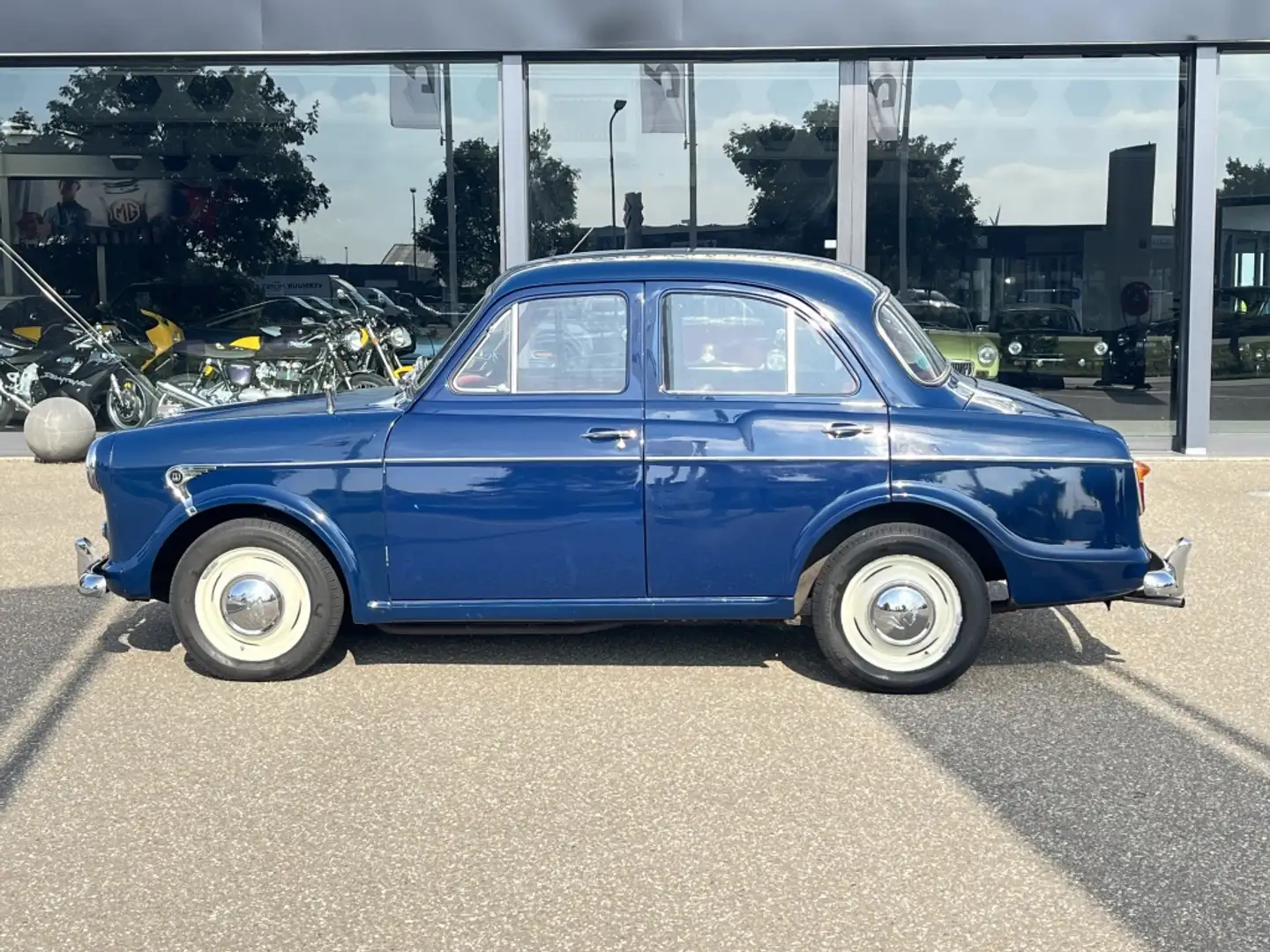 Oldtimer Wolseley 1500 SALOON Mark 1 Blauw - 2