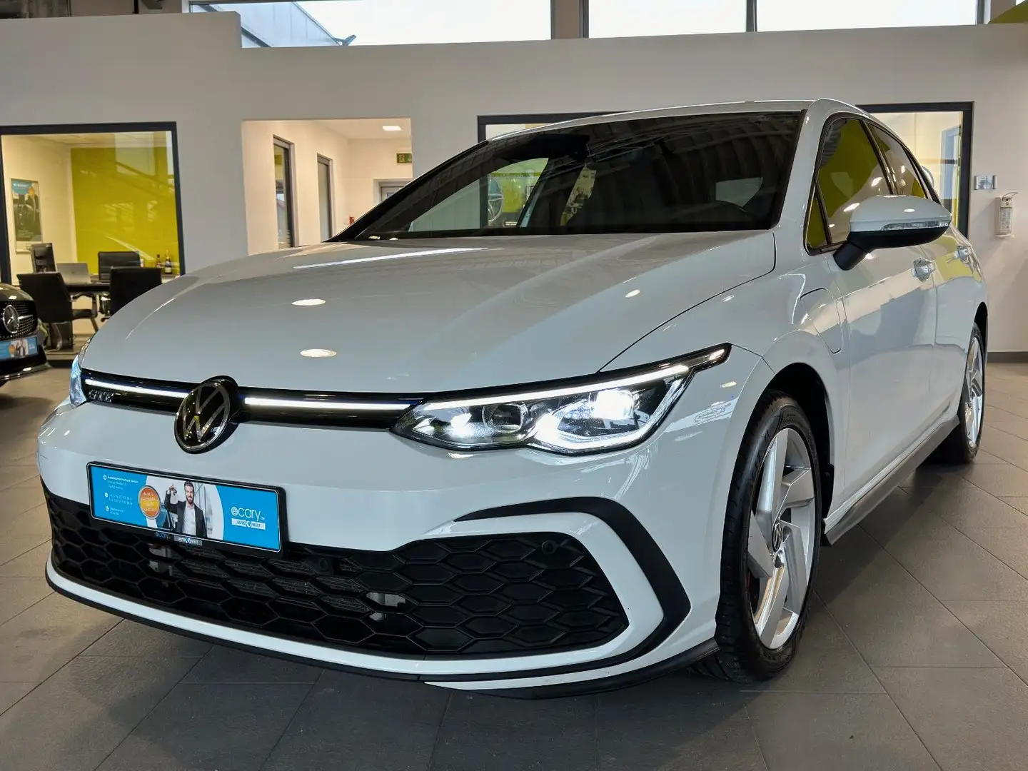 Volkswagen Golf VIII Lim. GTE, Rückfahrkamera, Headup, ACC Weiß - 1