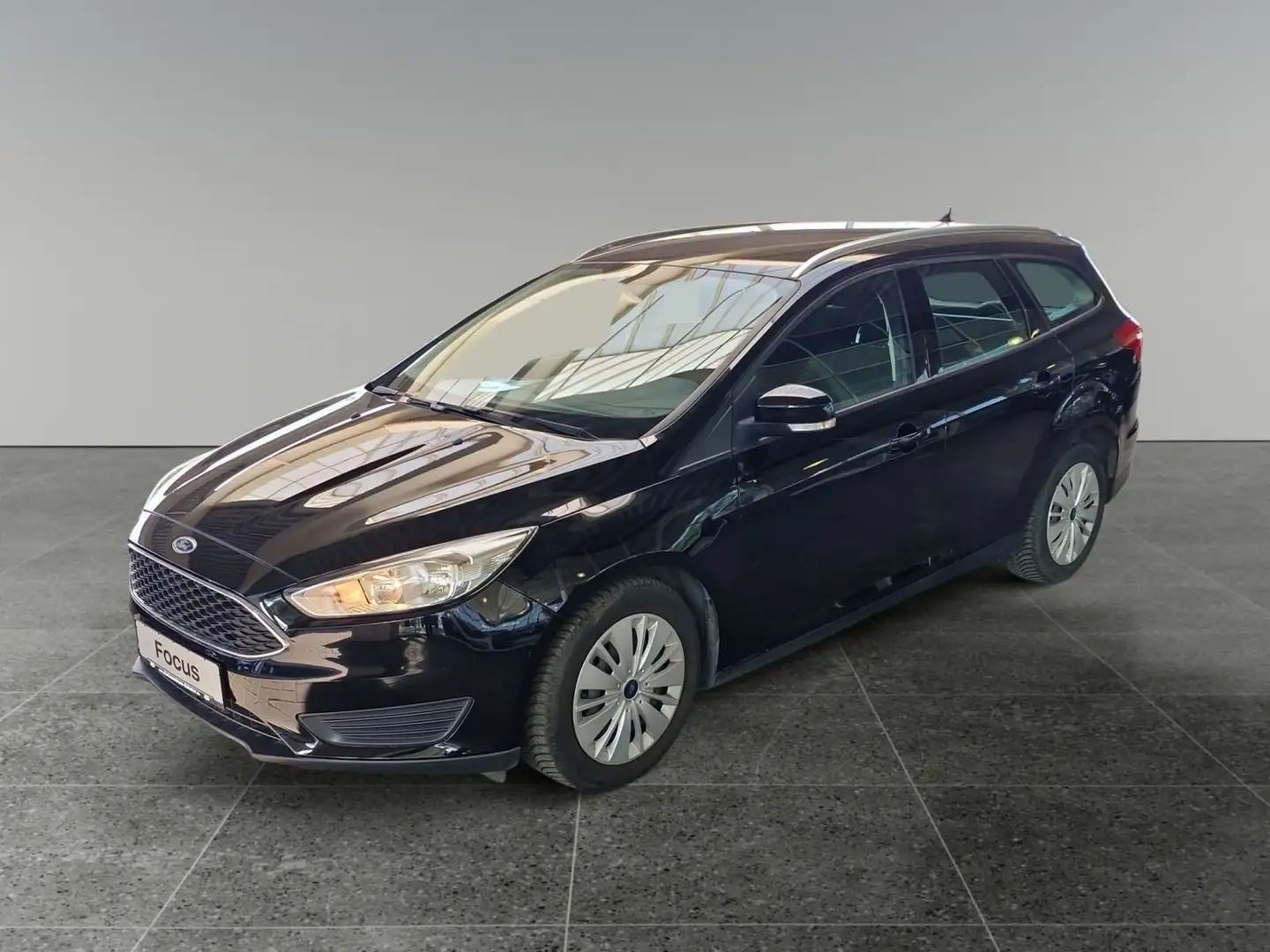 Ford Focus 1.0 EcoBoost Trend Schwarz - 1