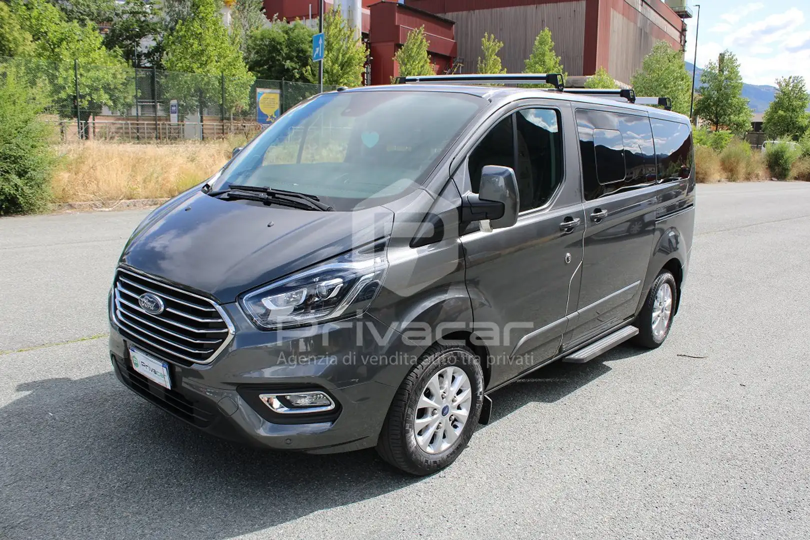 Ford Tourneo Custom Tourneo Custom 320 2.0 TDCi 130CV aut. PC Titanium Argento - 1