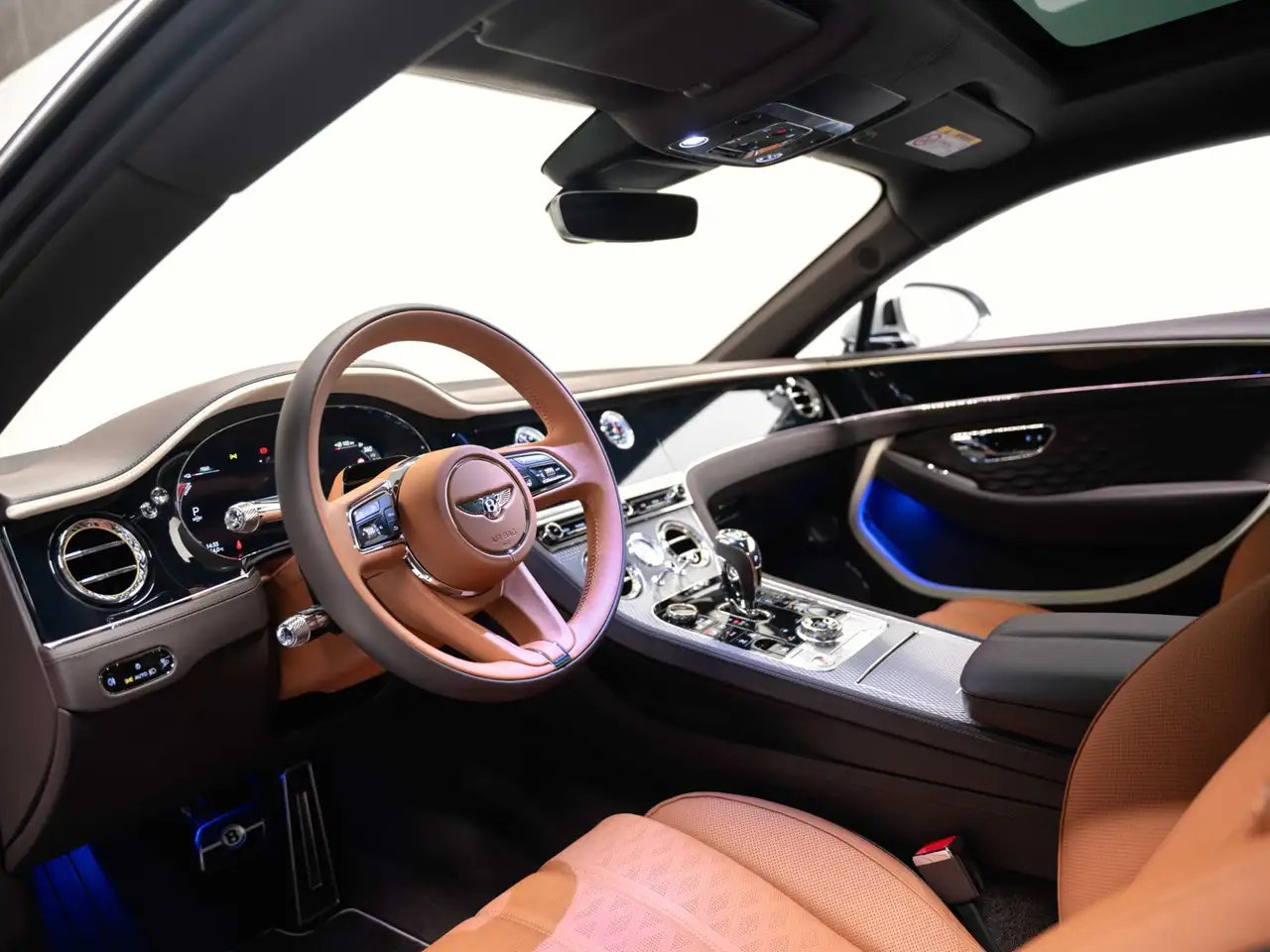 Bentley Continental GT 2026 — фото 10