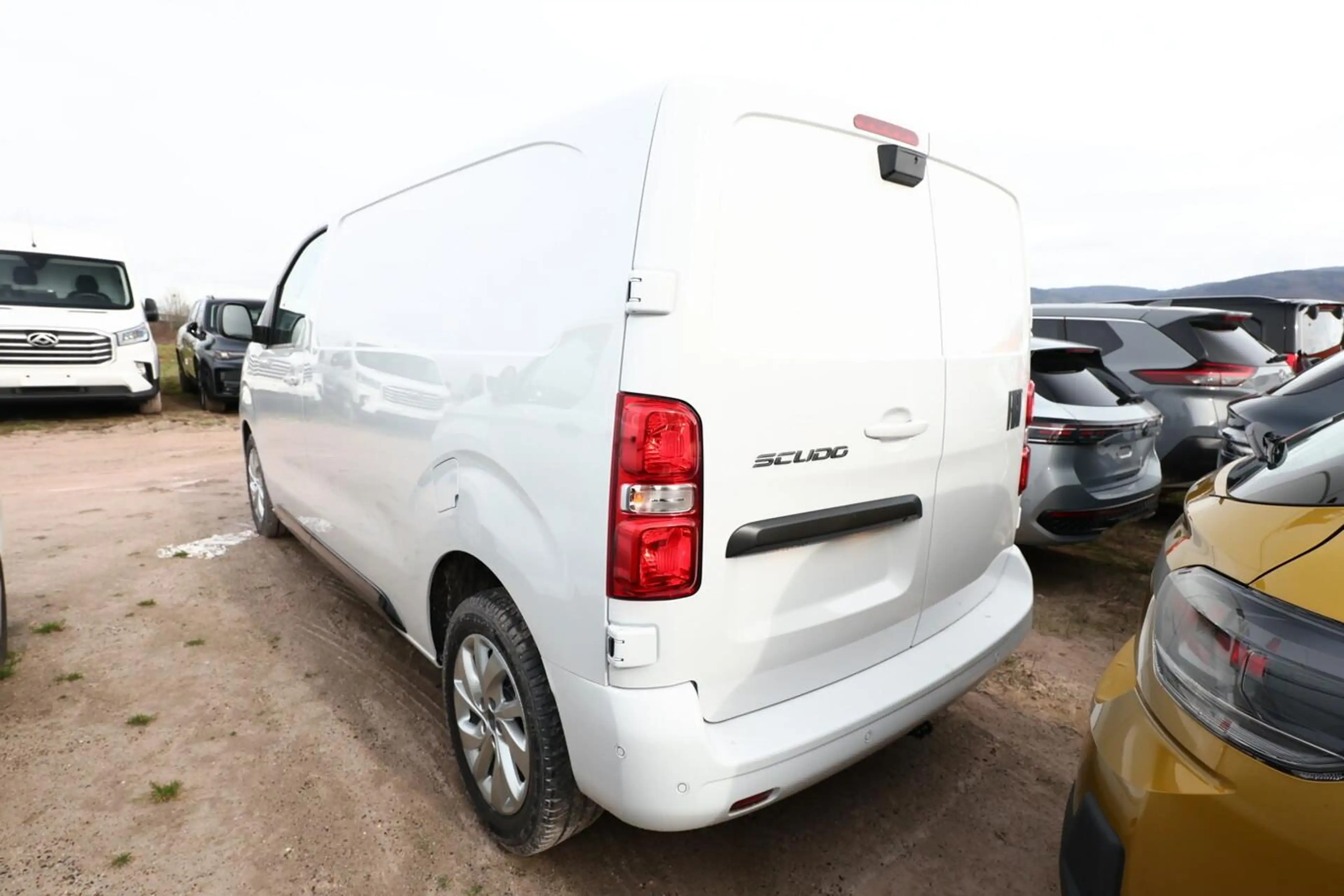 Fiat Scudo AT AHK LED Navi10" Keyl LM17" ACC Kam PDC 130 k... — photo 4