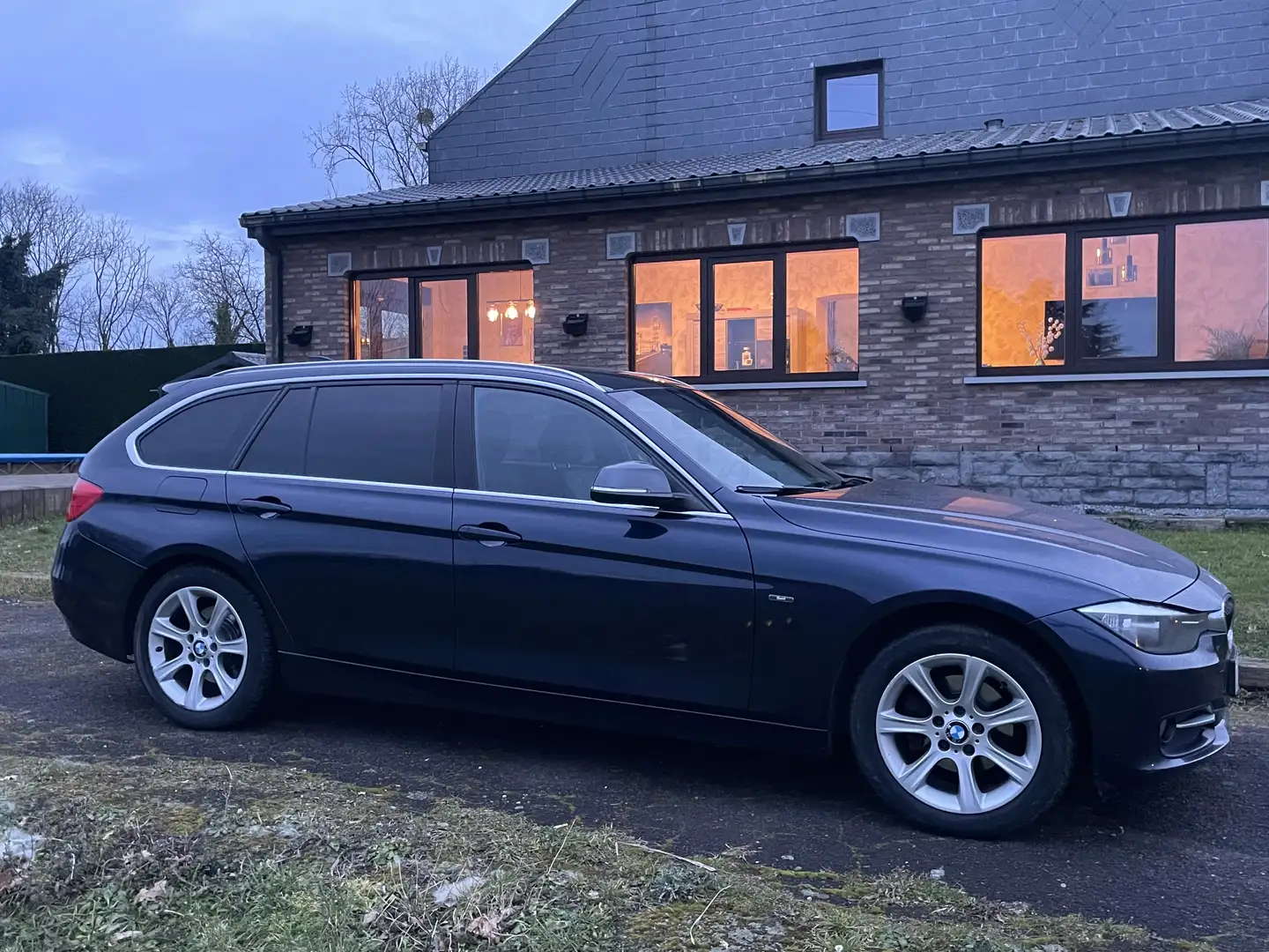 BMW 316 Touring d - 1