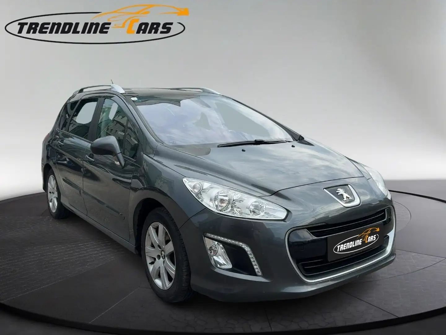 Peugeot 308 SW 1,6 HDi 95 Access Grau - 2