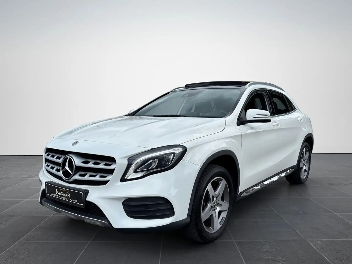Mercedes-Benz GLA 180 AMG-Line*PANORAMA*KAMERA*NAVI Wit - 1