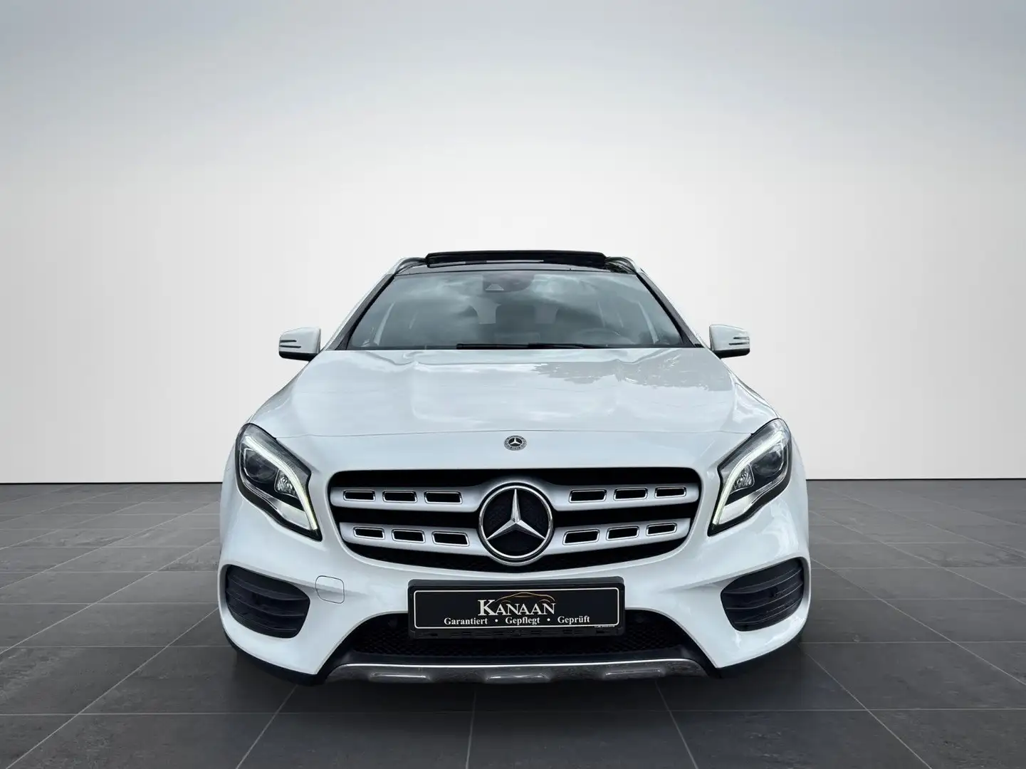 Mercedes-Benz GLA 180 AMG-Line*PANORAMA*KAMERA*NAVI Wit - 2