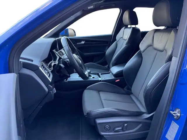 Audi Q5 view 14
