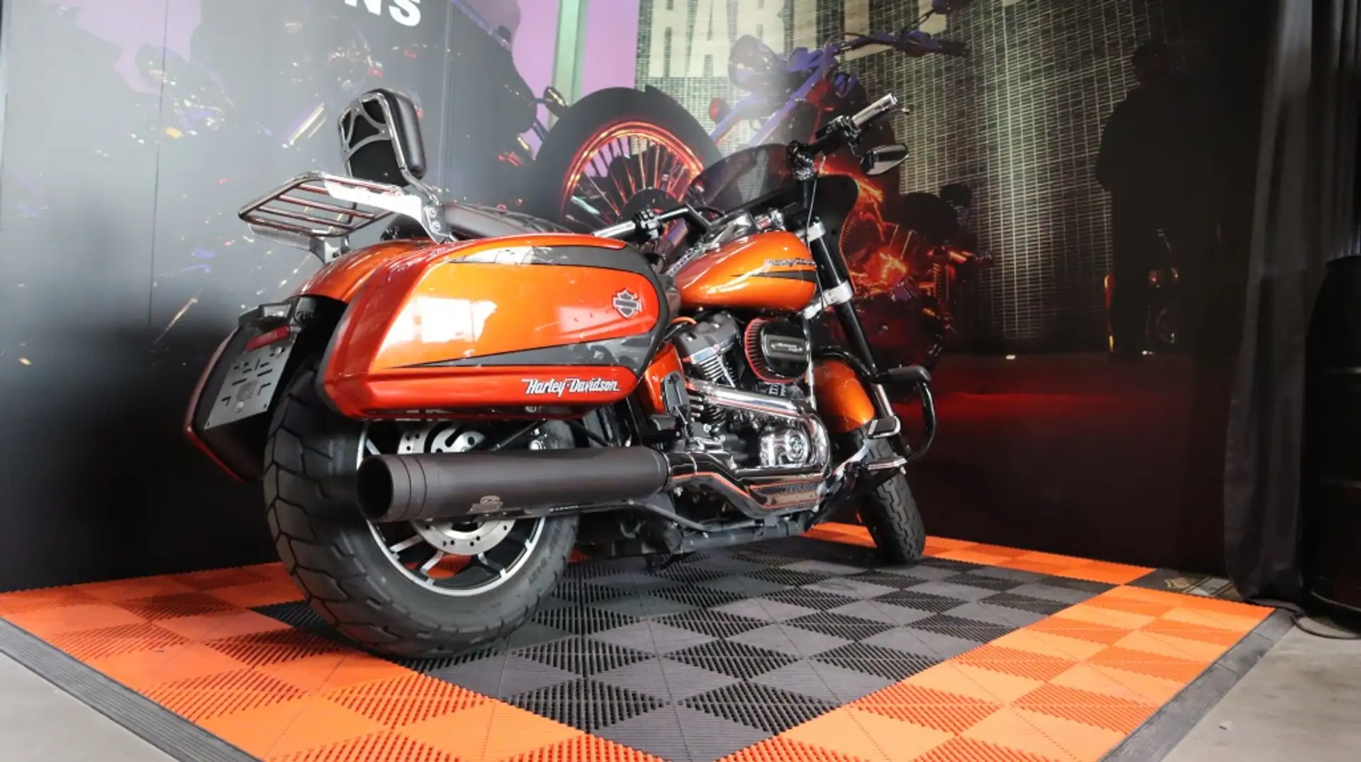 Harley-Davidson Sport Glide Chopper Orange - 1