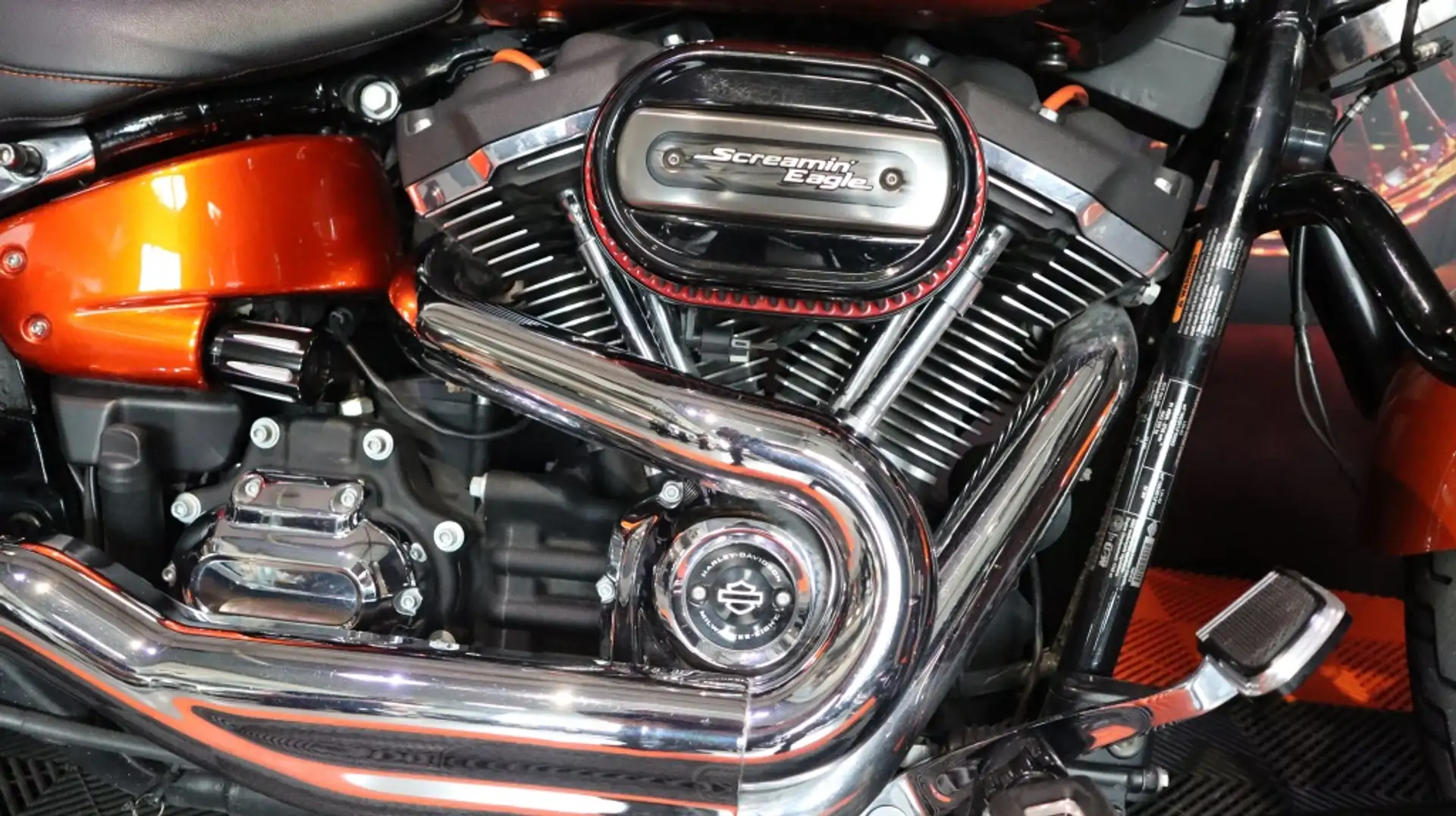 Harley-Davidson Sport Glide Chopper Orange - 2