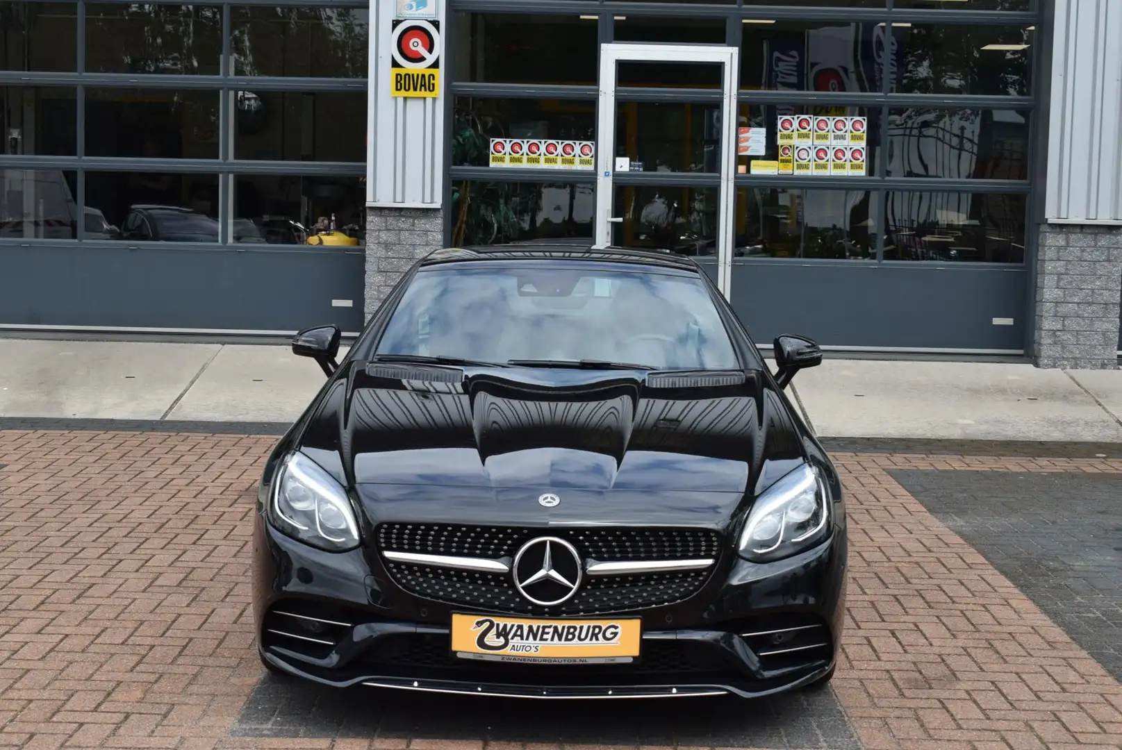 Mercedes-Benz SLC 200 Final Edition Nieuwstaat 4.600KM !! Negru - 2