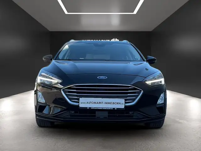 Ford Focus view 9