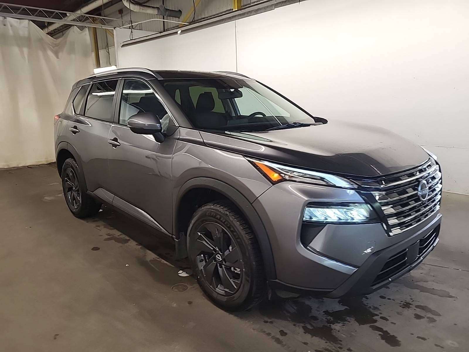 2026 Nissan Rogue SV MOONROOF|AWD|HTD SEATS/WHEEL|PWR SEAT/LIFTGATE — photo 2