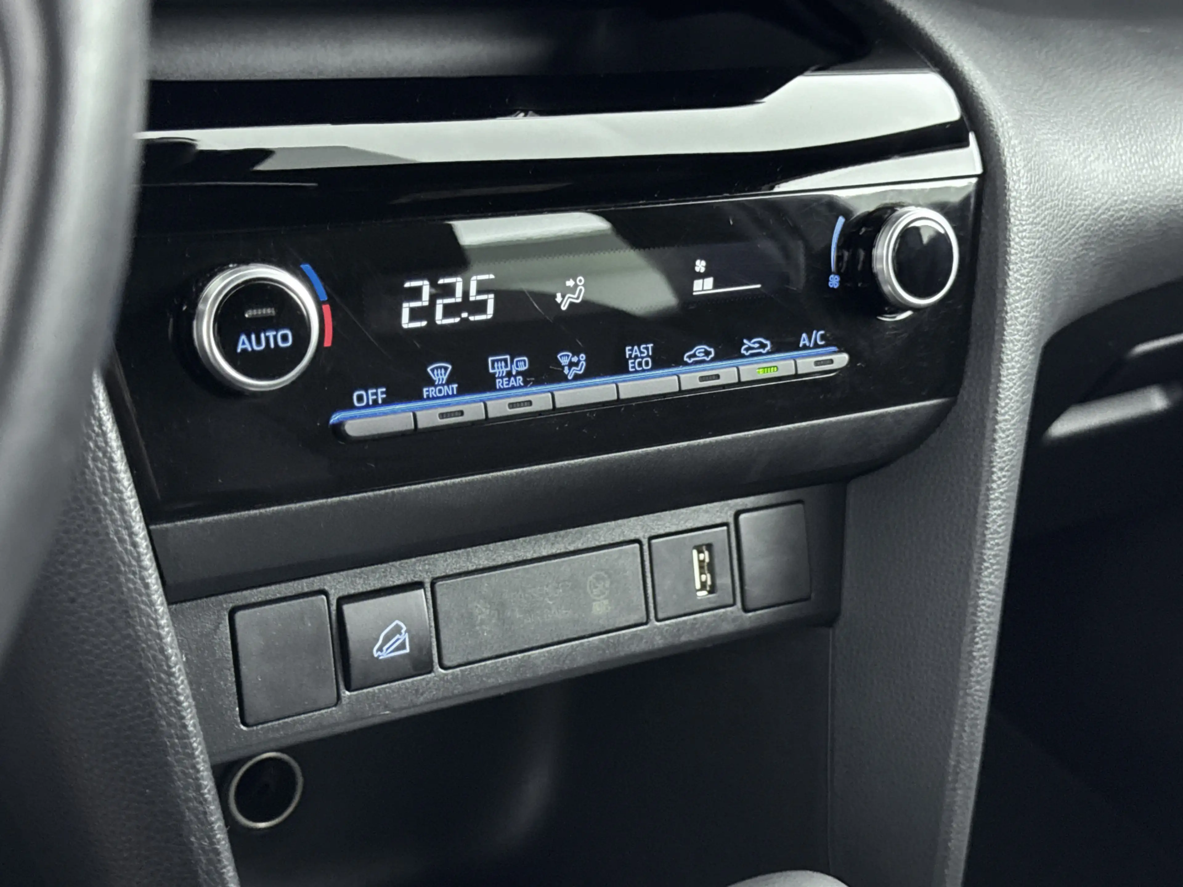 Toyota Yaris Cross 1.5 Hybrid Dynamic AWD | Cruise Control Adaptief | — photo 8