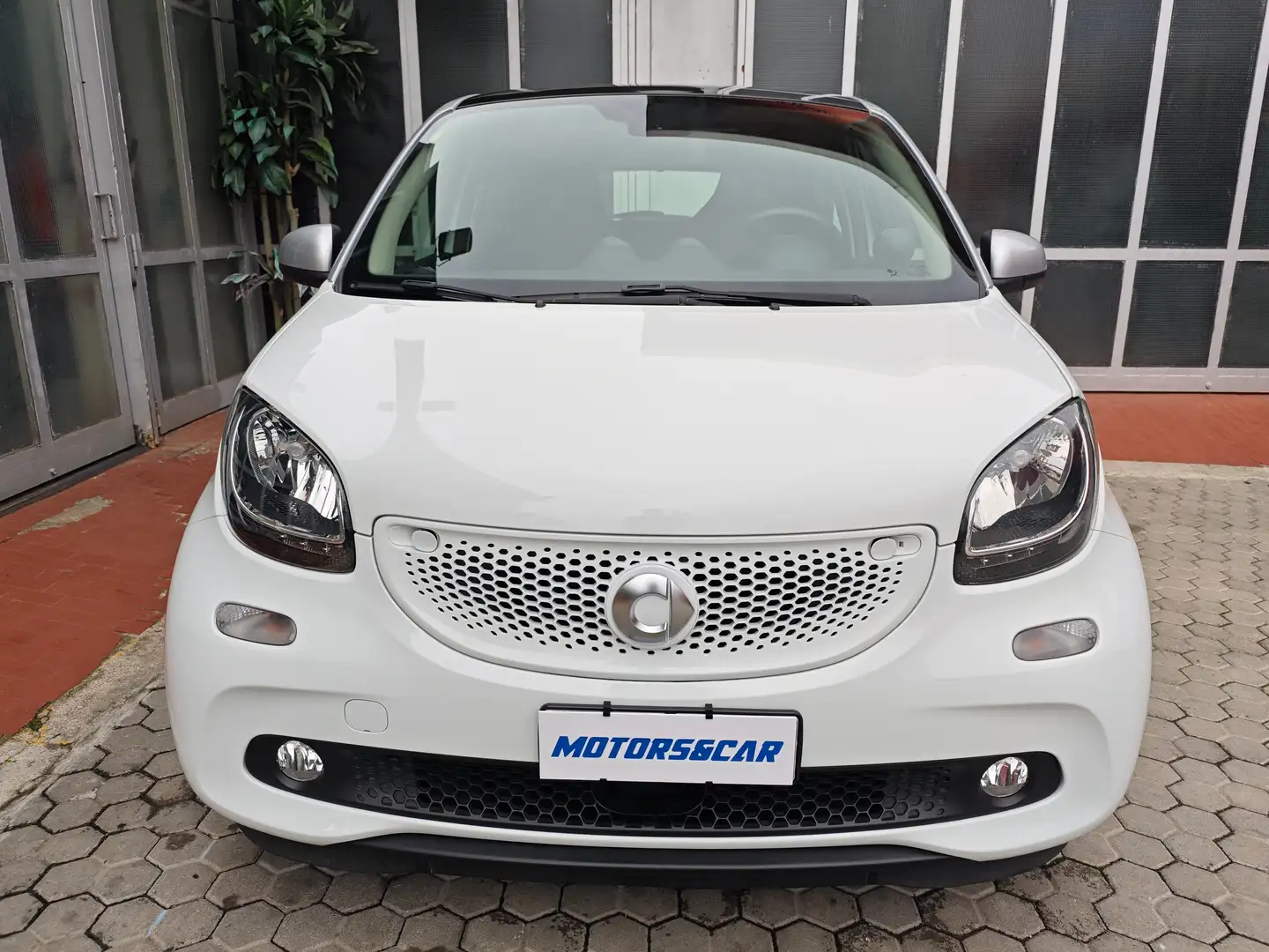 smart forFour AUTOMATICA+TETTO+NAVIGATORE+C. IN LEGA+R. CAMERA Wit - 2