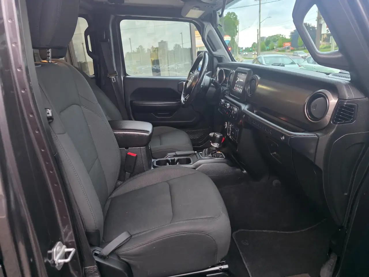 Jeep Wrangler photo Jeep Wrangler