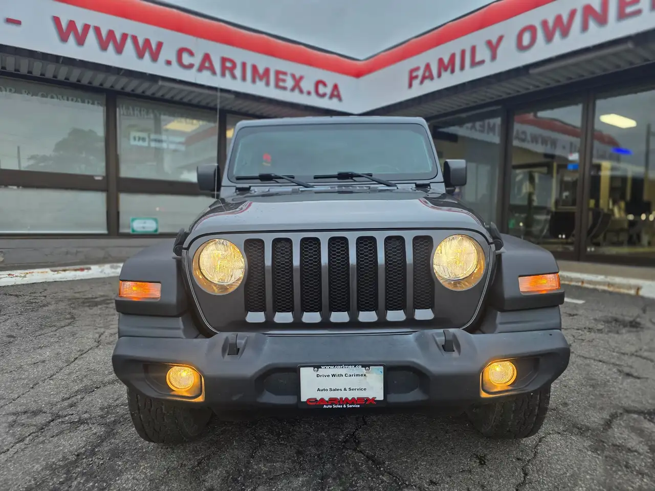 Jeep Wrangler photo Jeep Wrangler