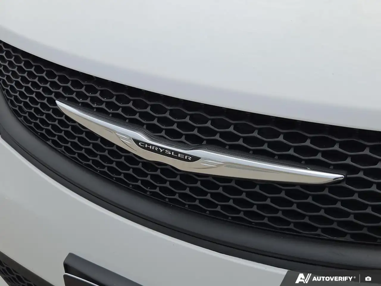 Chrysler Grand Caravan снимка Chrysler Grand Caravan