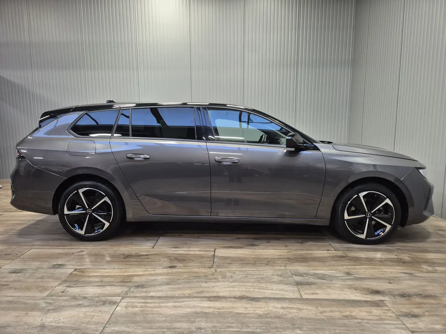 Opel Astra 1.2Pure Tech 145pk GS Mild Hybride automaat Gris - 1