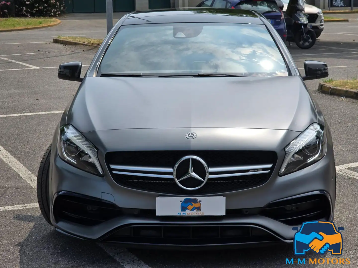 Mercedes-Benz A 45 AMG 4Matic Automatic 50 EDITION Grijs - 2