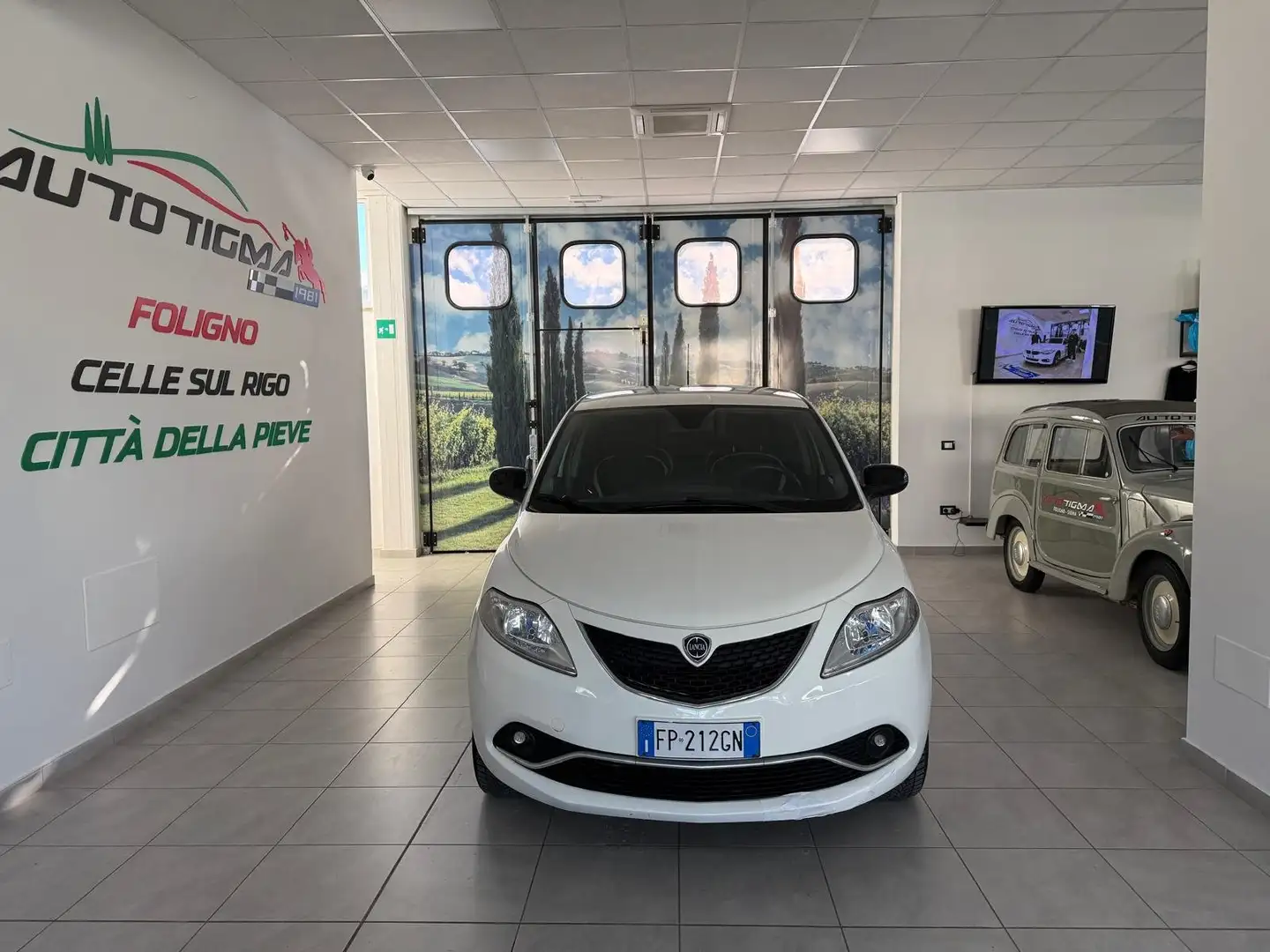 Lancia Ypsilon Ypsilon 0.9 t.air ecochic 80cv Blanco - 2