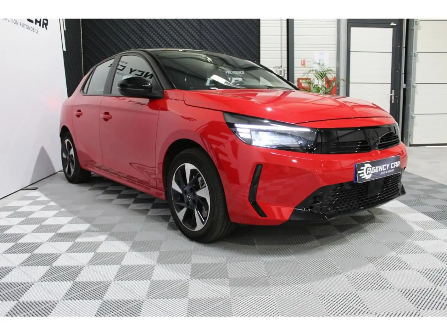 Opel Corsa Corsa-e - 136 F BERLINE #Yes - CARPLAY - LOA 245, 24 ?* Rot - 2