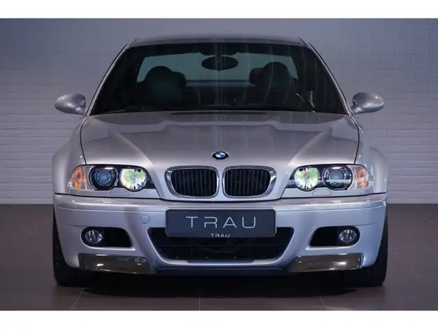 BMW M3 view 2