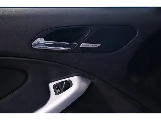 BMW M3 view 8