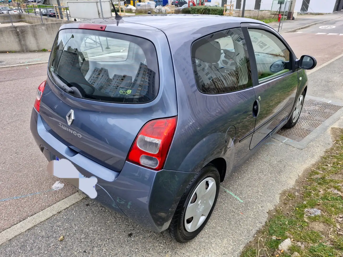Renault Twingo II 1.2 60 eco2 Expression - 2