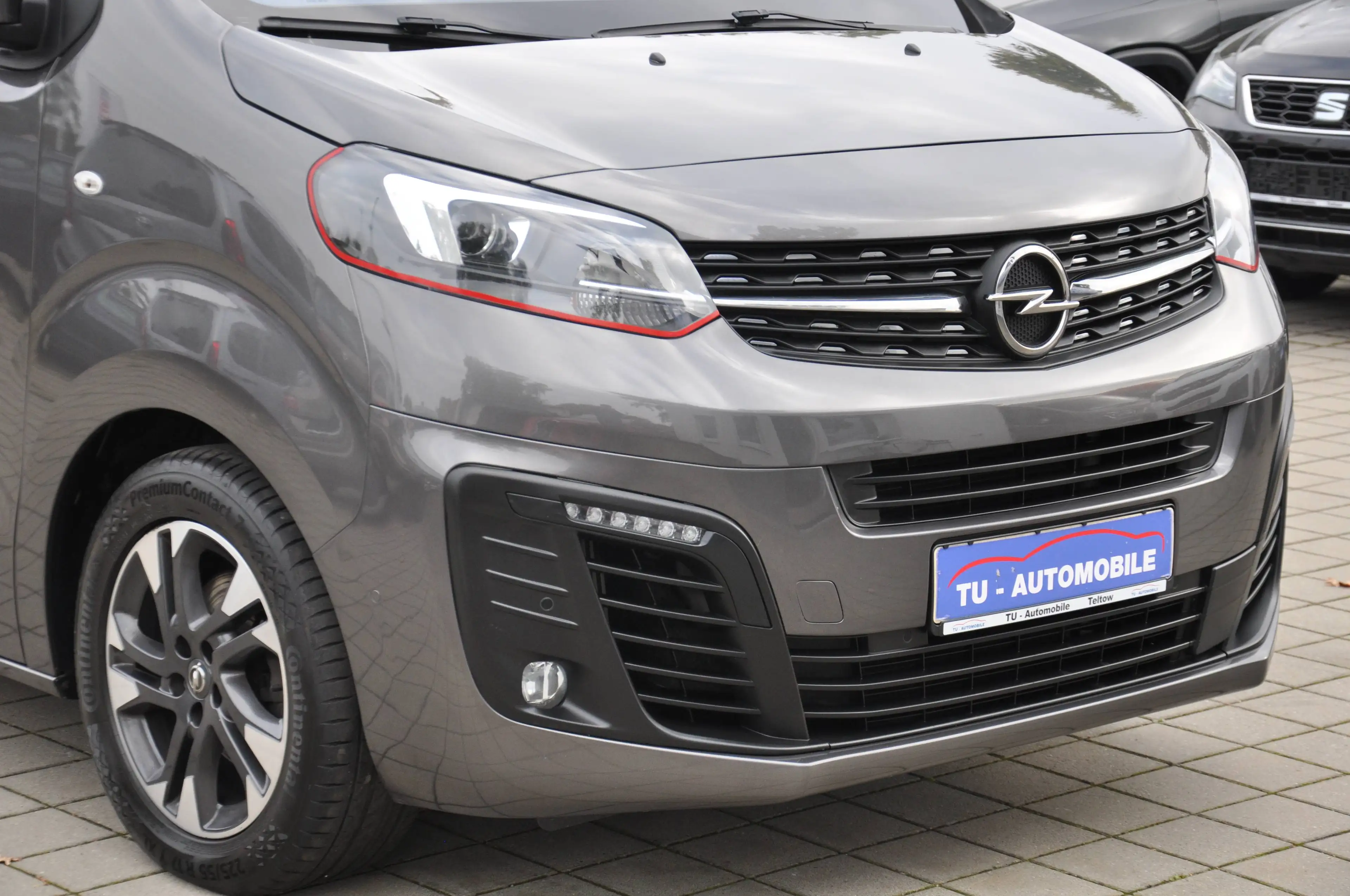 Opel Zafira Life Zafira Life Tourer M Aut. PANO-STANDHZ-HUD-TISCH-XENON-LEDER-ACC-230V-SCHIEBETÜR EL.-MASSAGE-RKAMERA — photo 13