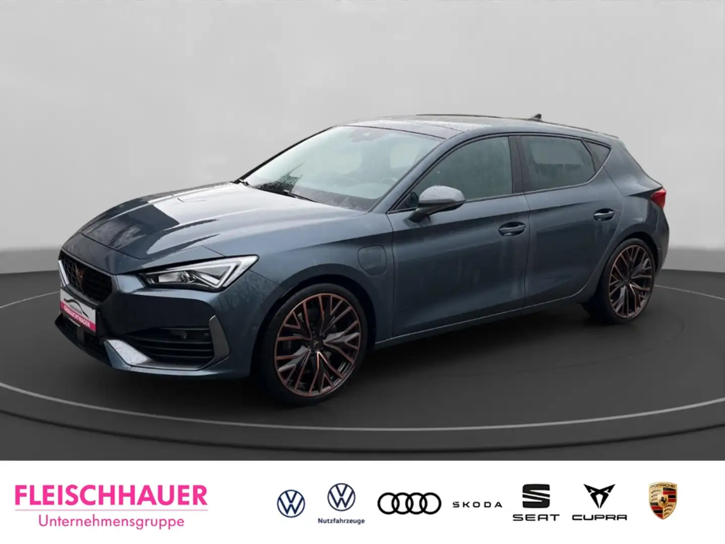 CUPRA Leon VZ 1.4  e-Hybrid Panorama Mattgrau 19'' LED Grau - 1