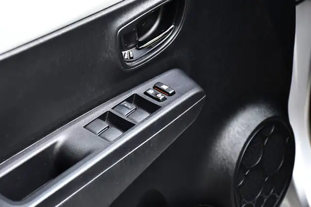 Toyota Yaris view 7