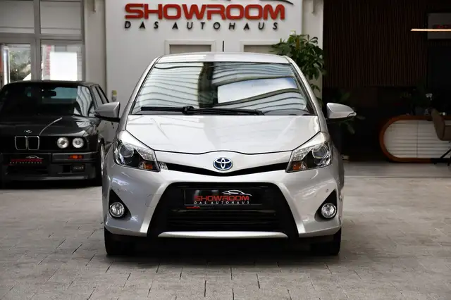 Toyota Yaris view 5