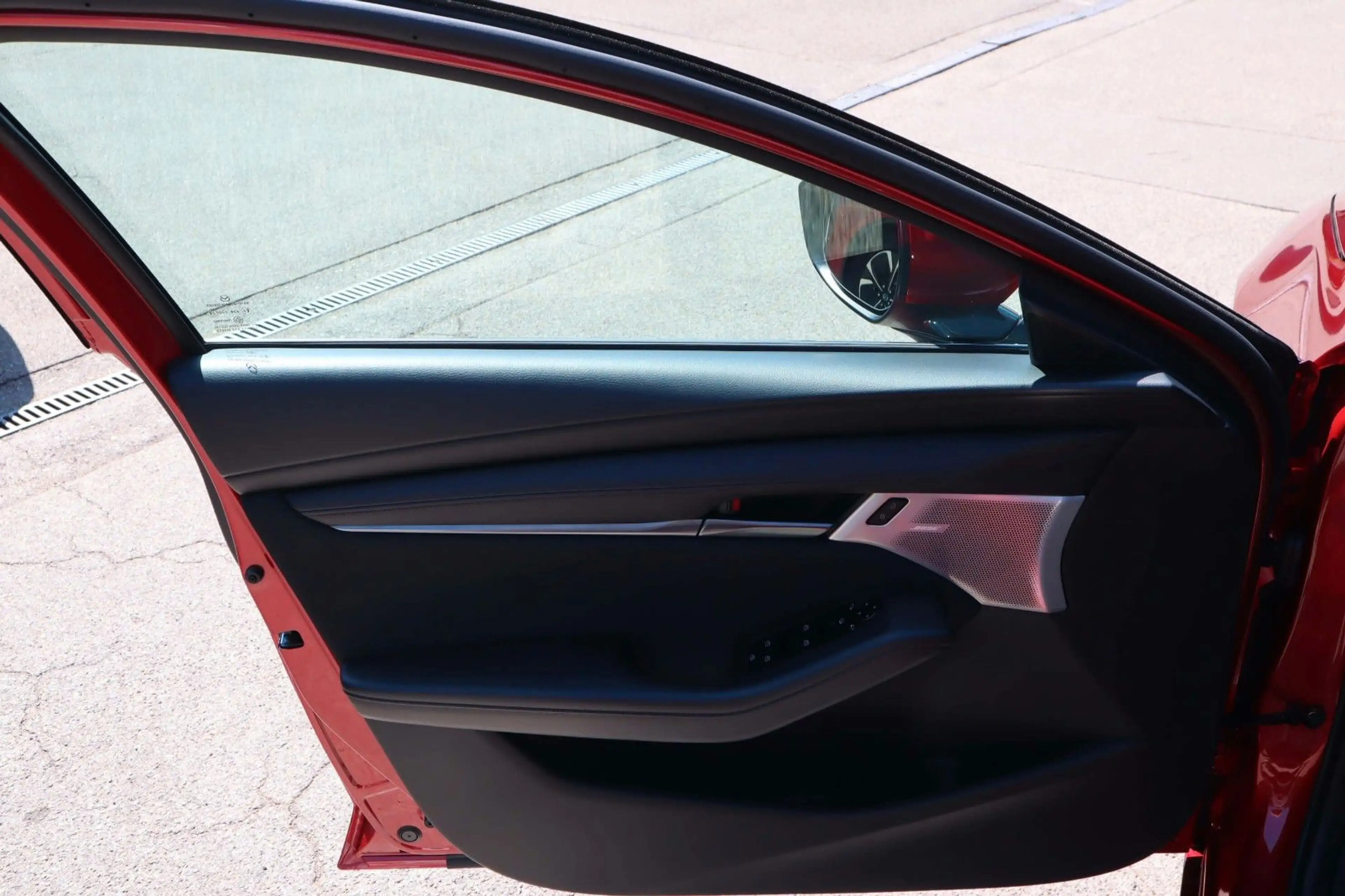 Mazda 3 2027 Exclusive AG 140PS 360°-K./BOSE/Matrix — photo 14