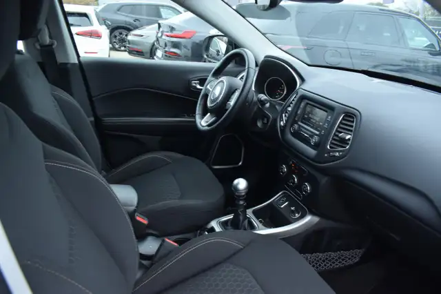 Jeep Compass view 2