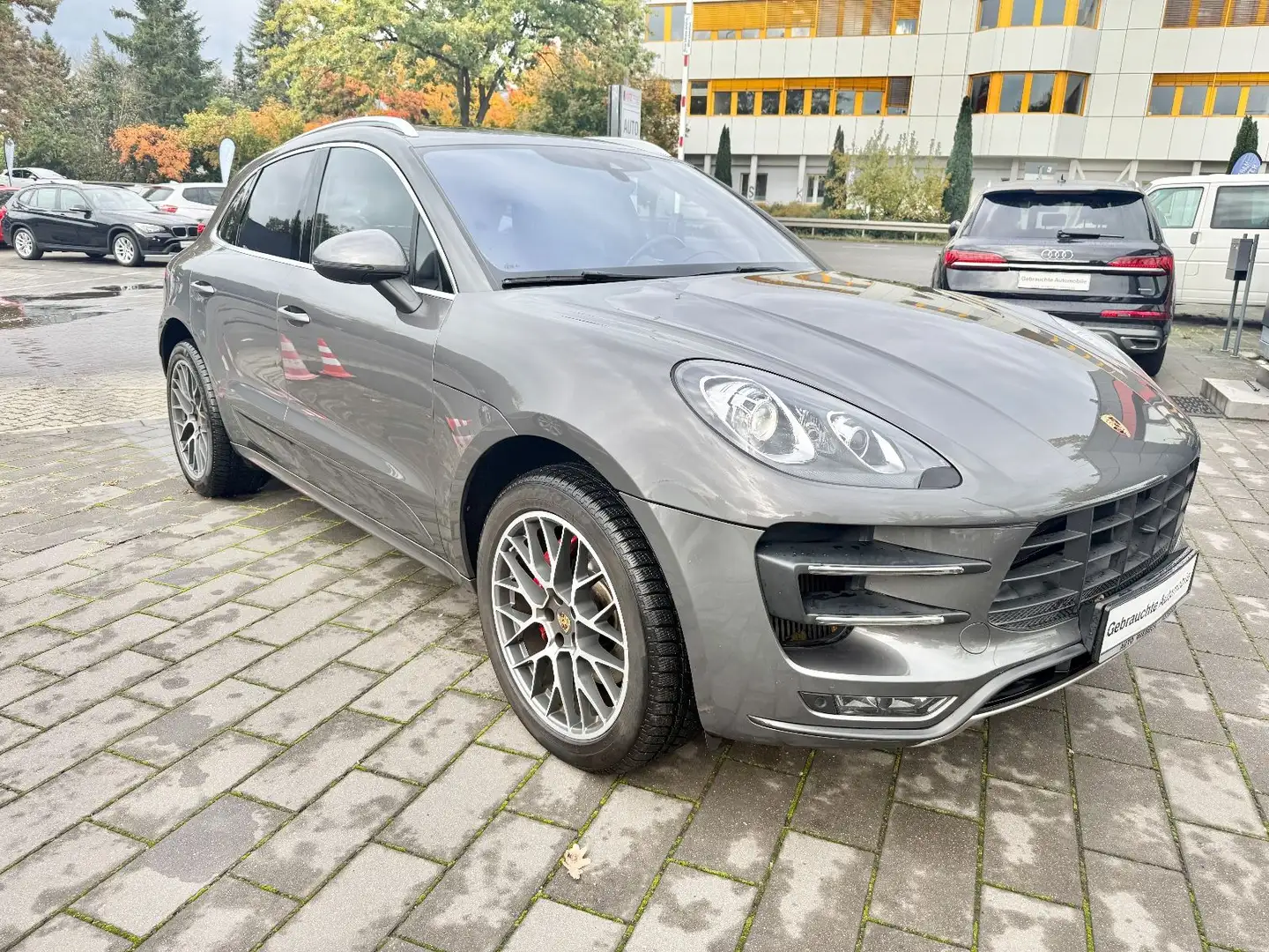 Porsche Macan Turbo,Leder,Navi,Xenon,SD, Burmester Grau - 2