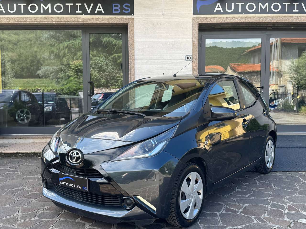 Toyota Aygo Aygo II 2014 5p 1.0 x-play m-mt PREZZO REALE