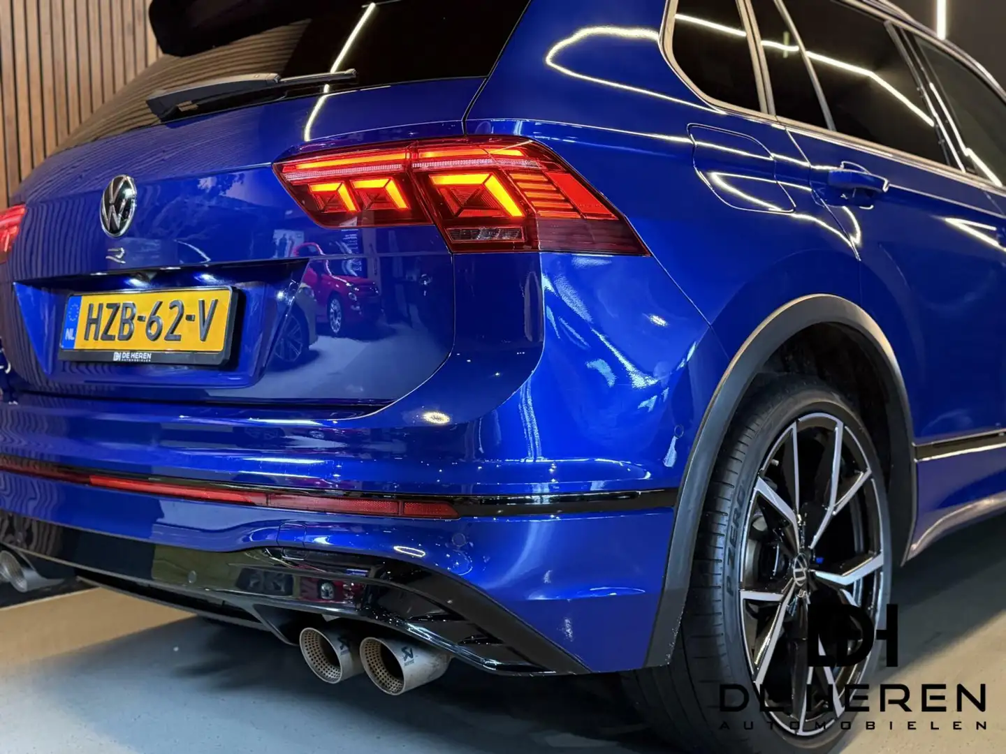 Volkswagen Tiguan 2.0 TSI R 75 Edition 4Motion 360"AKRAPOVIC Blauw - 2