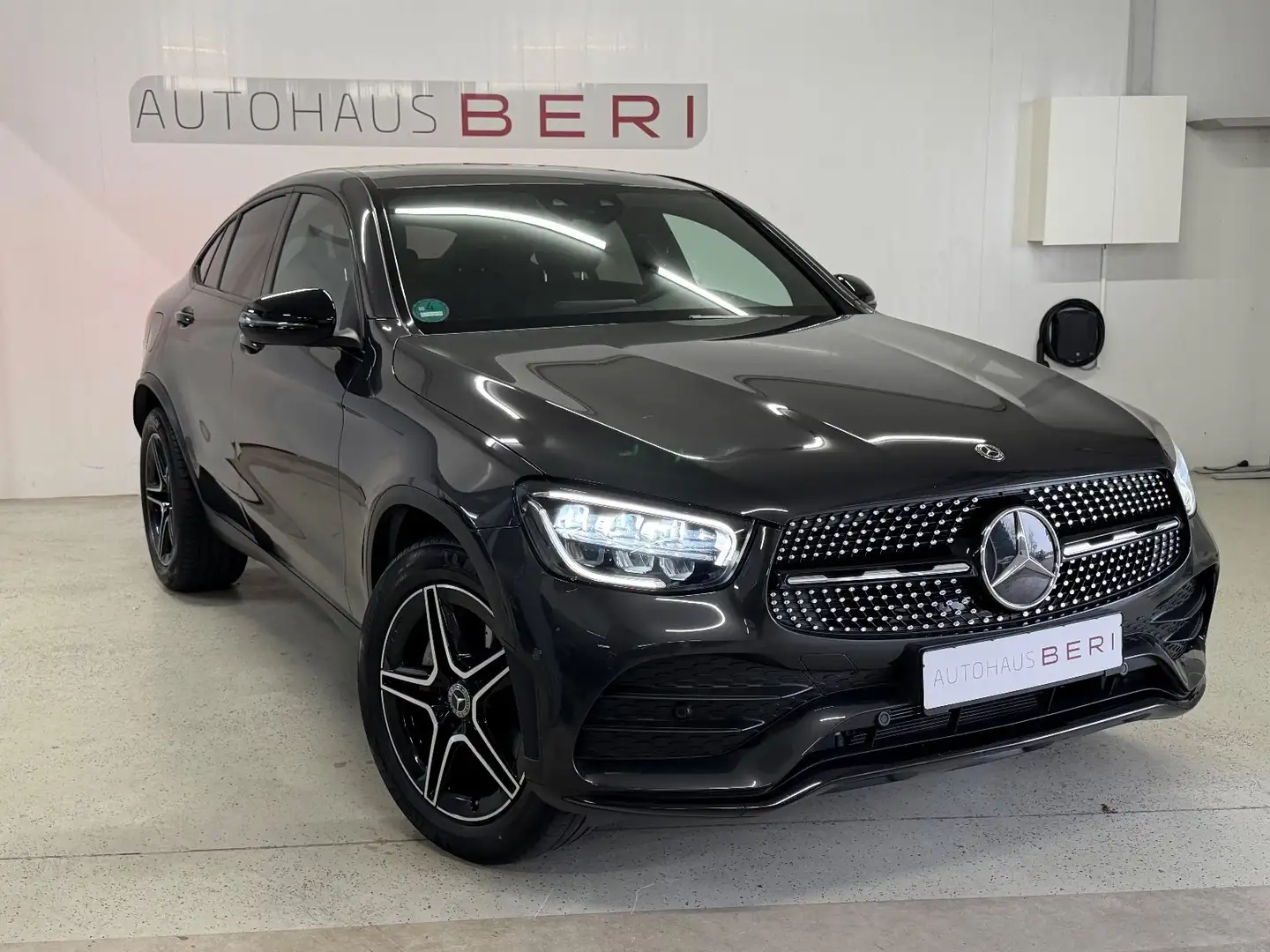 Mercedes-Benz GLC 200 Coupe AMG 4Matic*AHK*Pano*Night Gris - 1