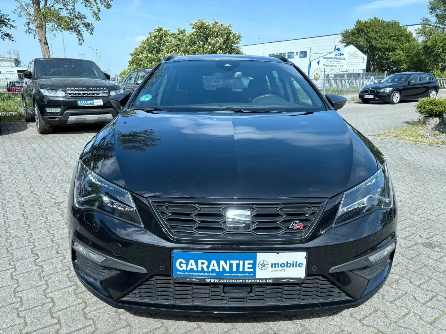 SEAT Leon ST 1.5 TGI FR*AUTO. FULL-LINK*ACC*AHK*18" Schwarz - 2