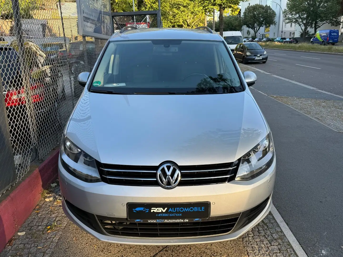 Volkswagen Sharan Comfortline BMT *Automotik *7 SITZE Silber - 2