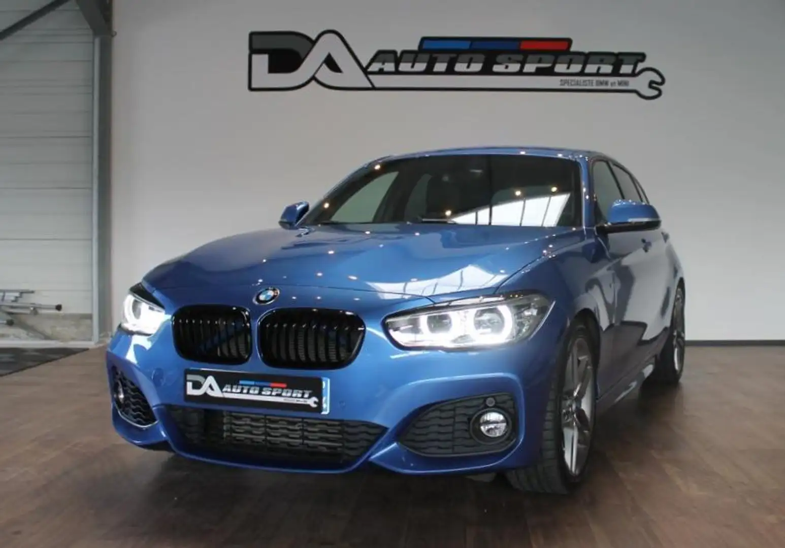 BMW 116 116i  BERLINE F20 LCI M Sport PHASE 2 Modrá - 2