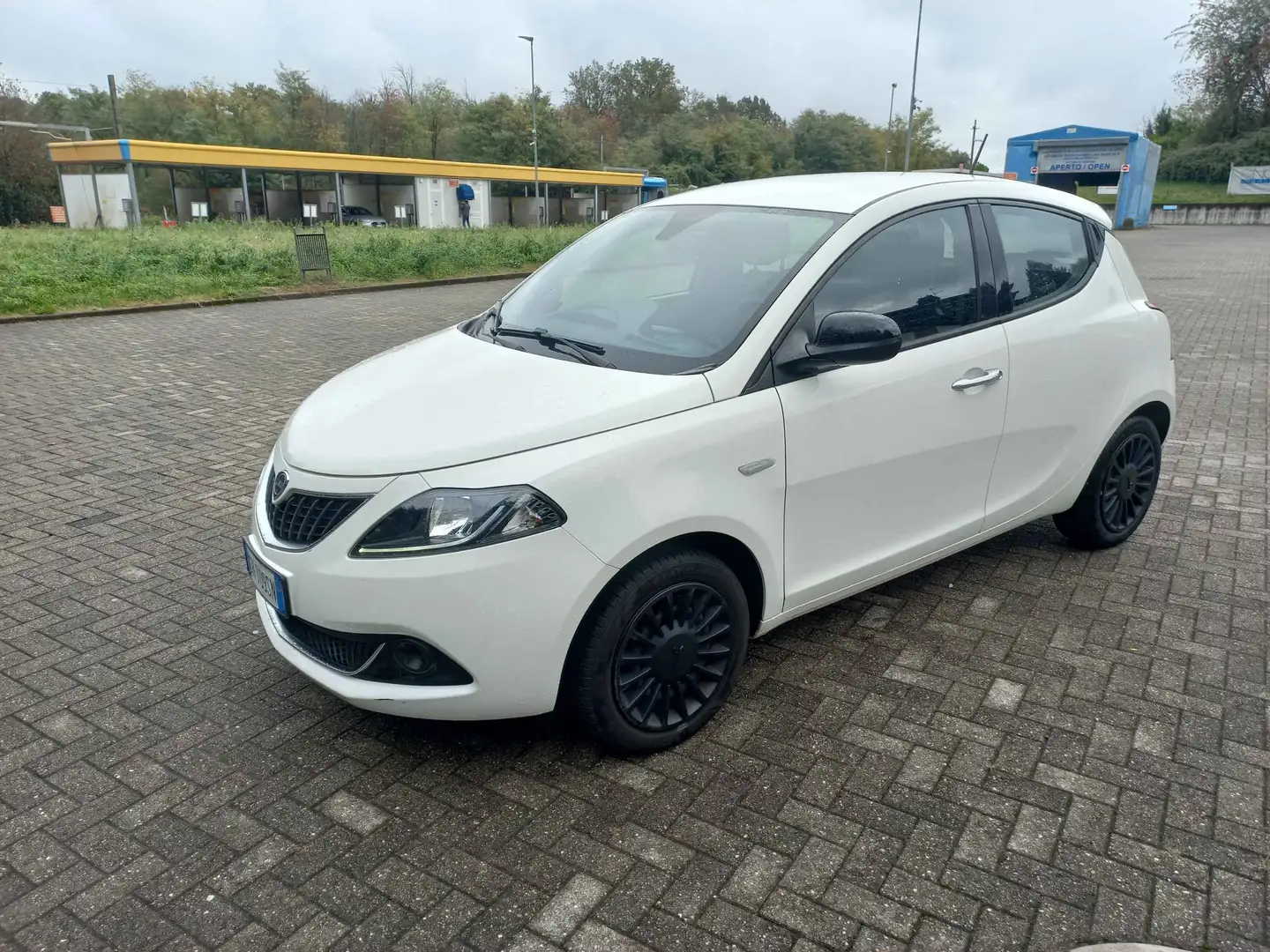 Lancia Ypsilon Ypsilon III 2021 1.0 firefly hybrid Silver s Blanc - 1