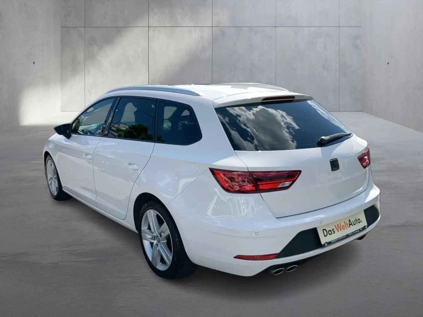 SEAT Leon FR TSI ACT Weiß - 2