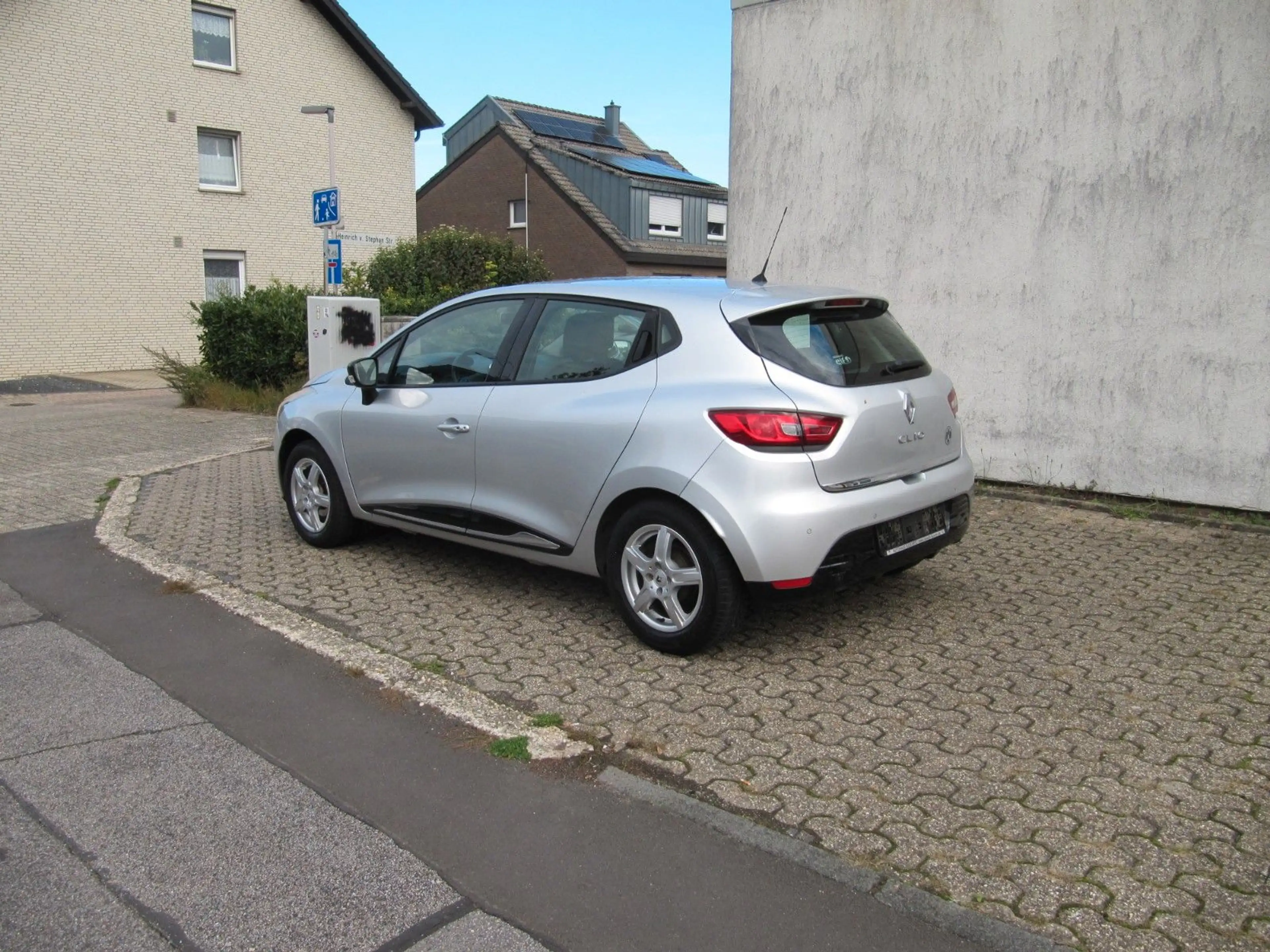 Renault Clio IV Paris. 8 fach auf Alu. Tempom. — photo 3