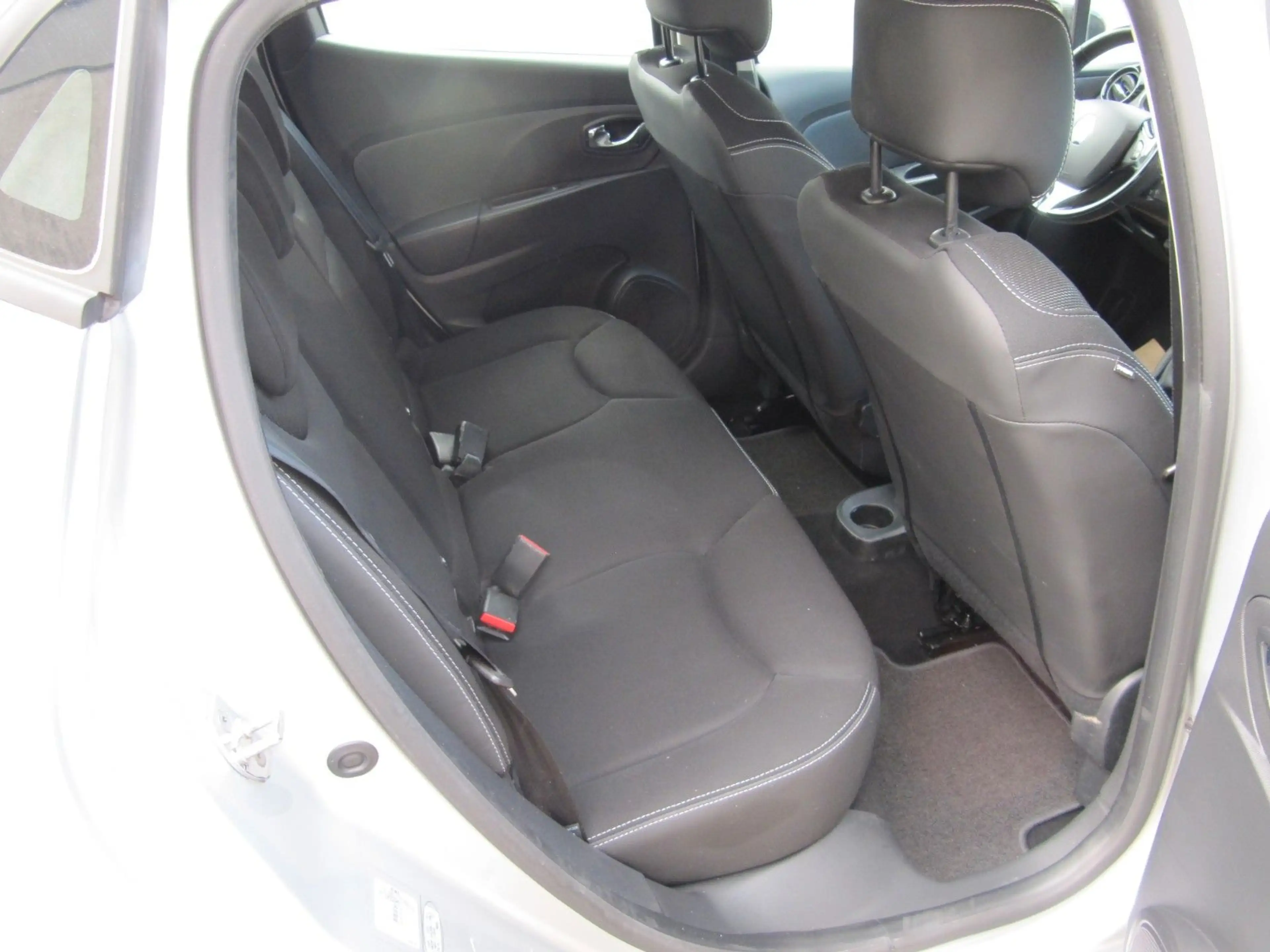 Renault Clio IV Paris. 8 fach auf Alu. Tempom. — photo 11
