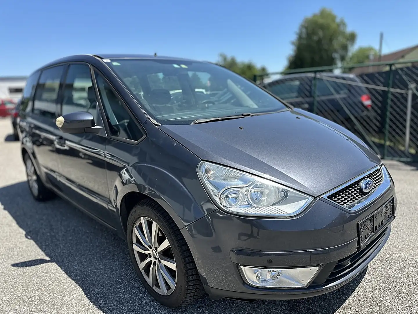 Ford Galaxy 2,0 TDCi DPF *Pickerl 4/2026+4* Grau - 2