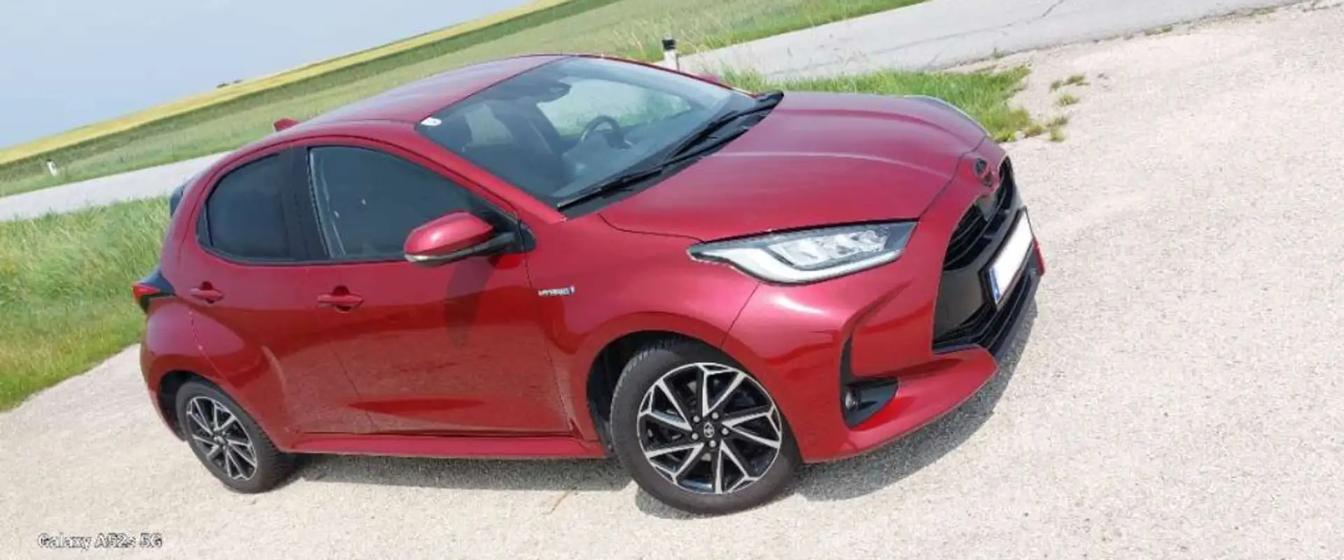 Toyota Yaris 1.5 VVT-i Hybrid Design 116PS - 1
