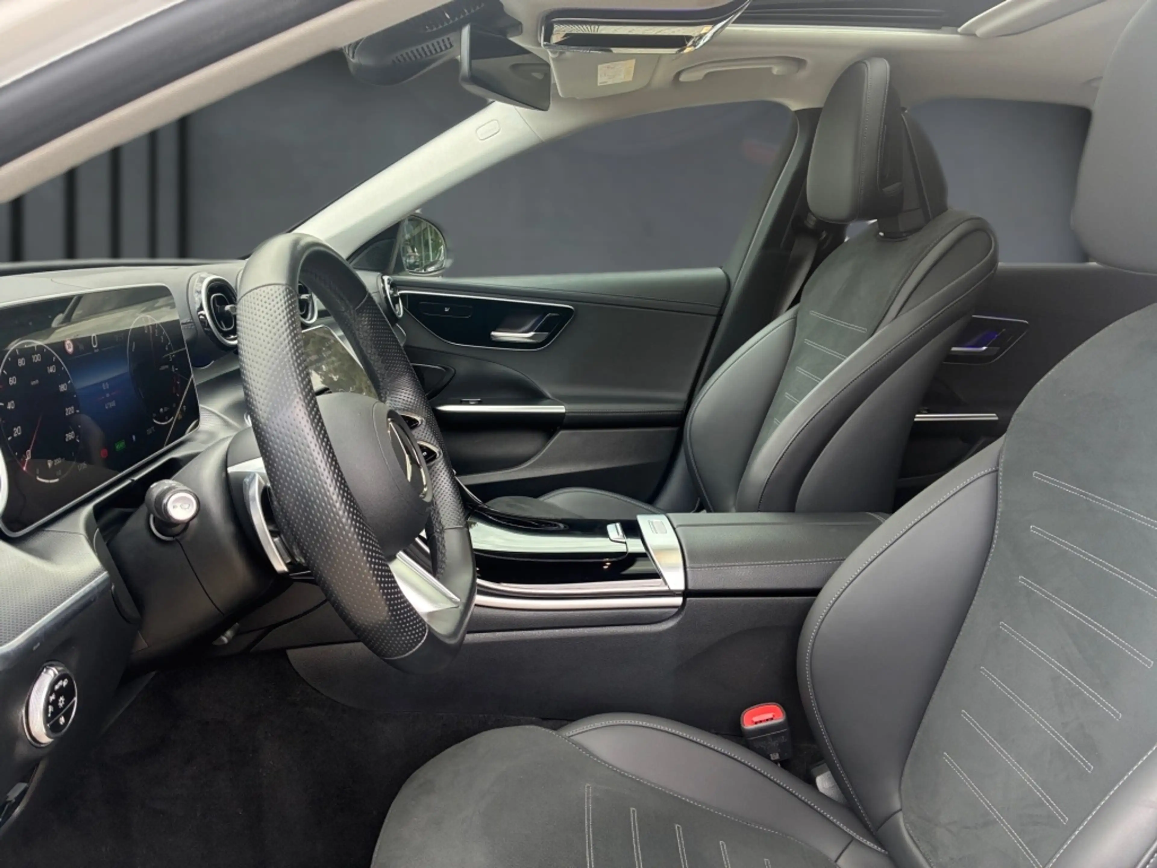 Mercedes-Benz C 400 e 4M AMG+MBUX+Night+Ambiente+CarPlay+SDach — photo 7