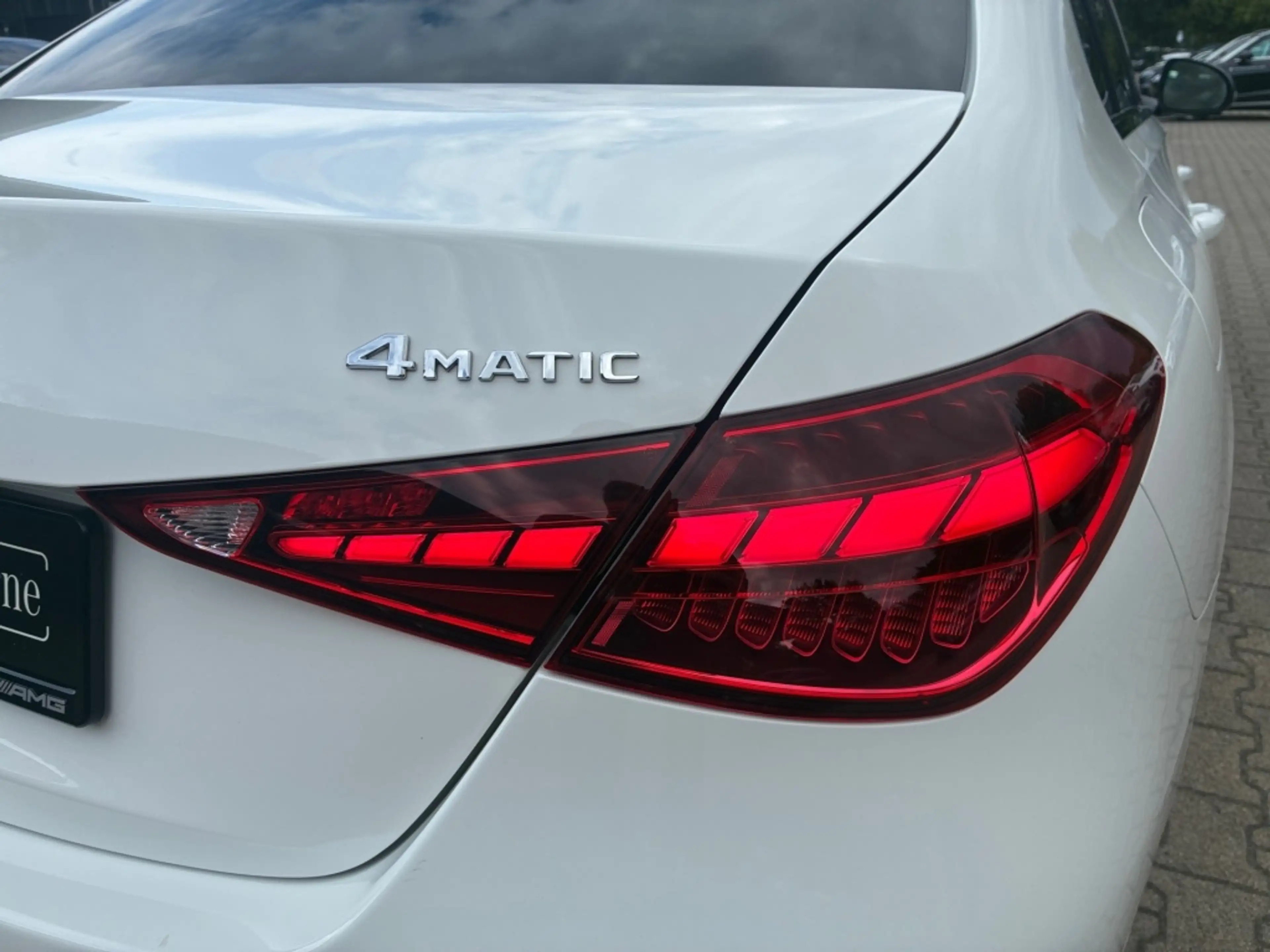 Mercedes-Benz C 400 e 4M AMG+MBUX+Night+Ambiente+CarPlay+SDach — photo 11